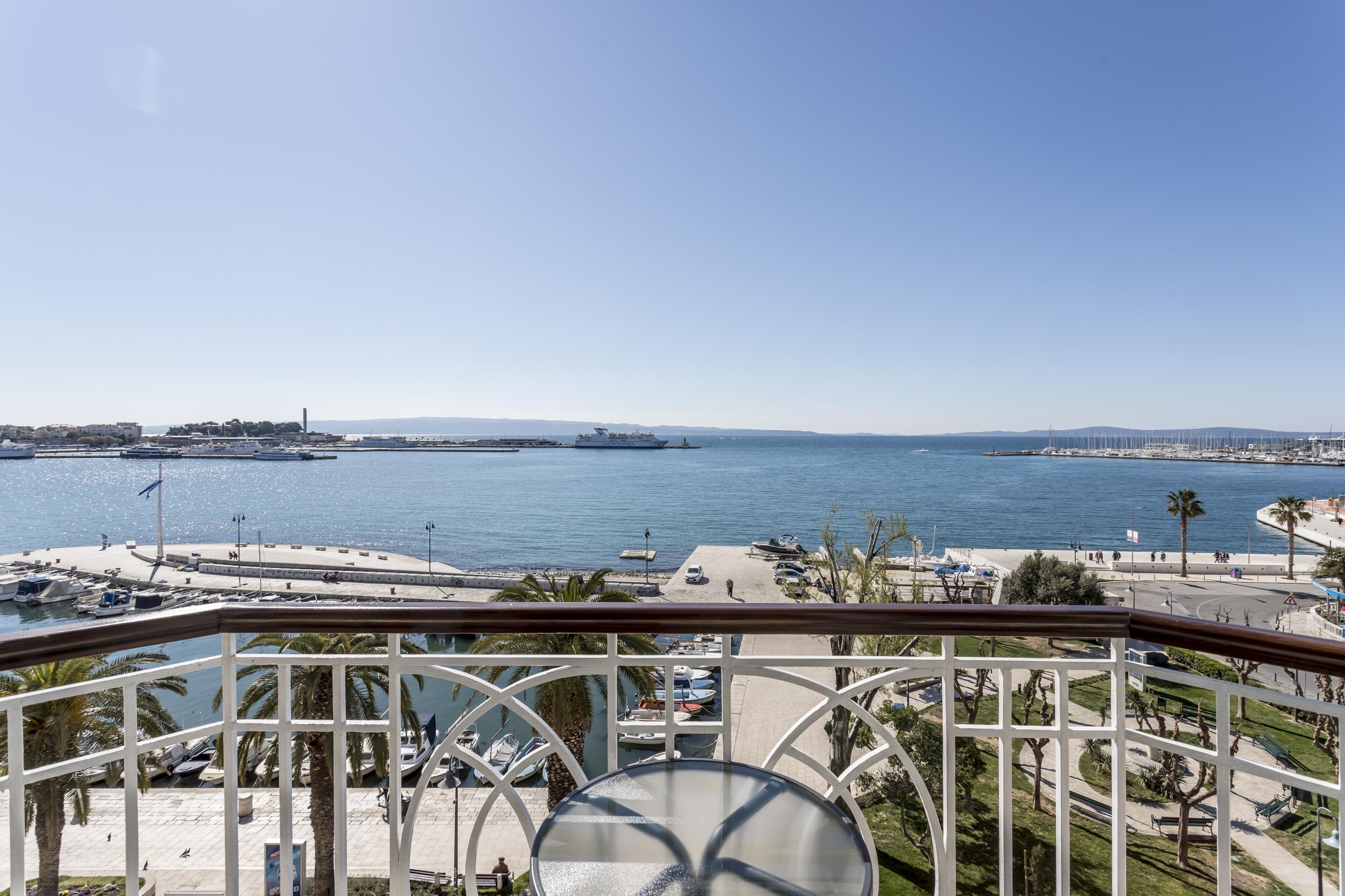 Отель Seaview Luxury Retreat Сплит Экстерьер фото